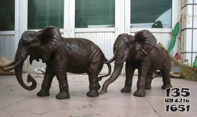 公园大象招财动物铜雕图片