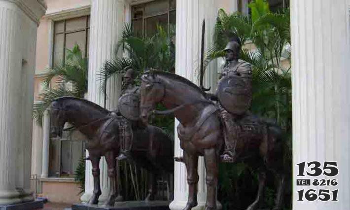 酒店门口骑马的罗马士兵人物铜雕图片