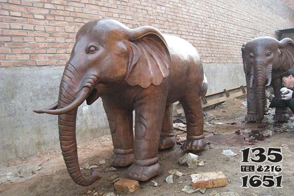 大型铜雕大象雕塑图片