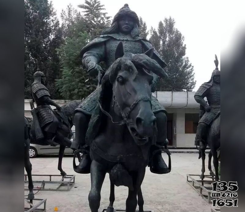 古代将军骑马人物铜雕 图片