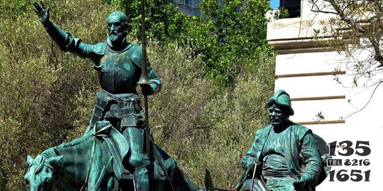 公园骑马的西方士兵和商人人物铜雕图片