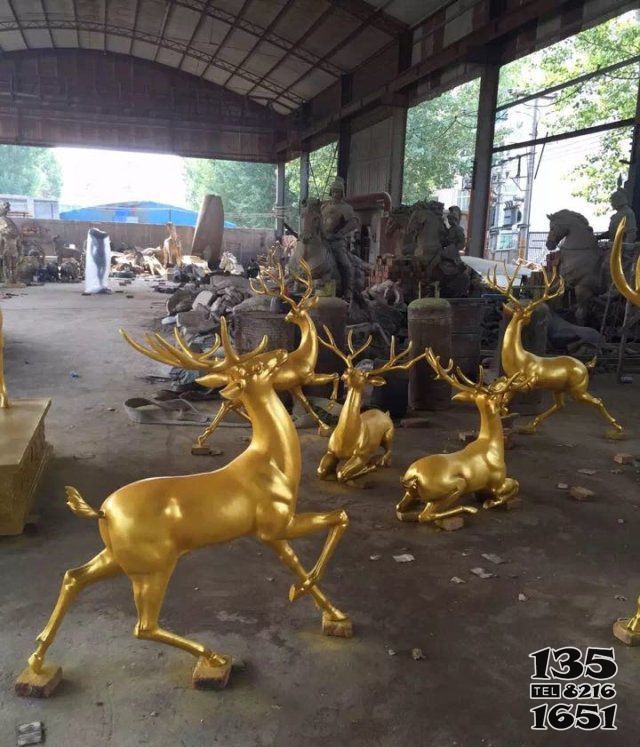 喷漆玻璃钢仿铜小鹿公园动物雕塑图片