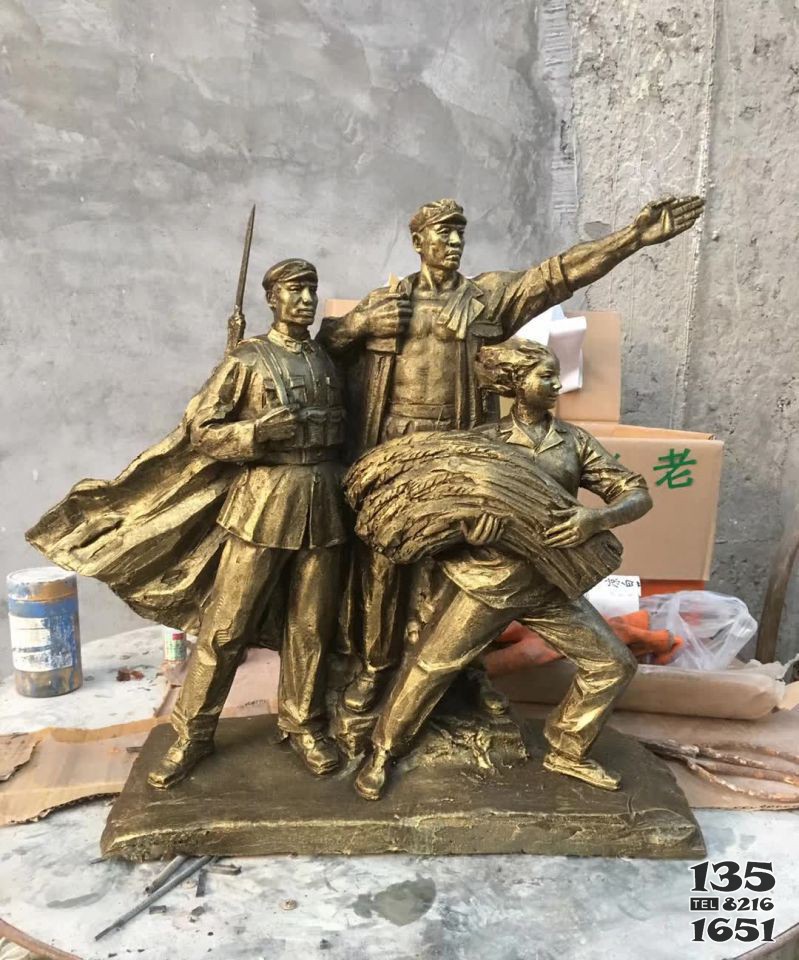 红军战士铜雕图片